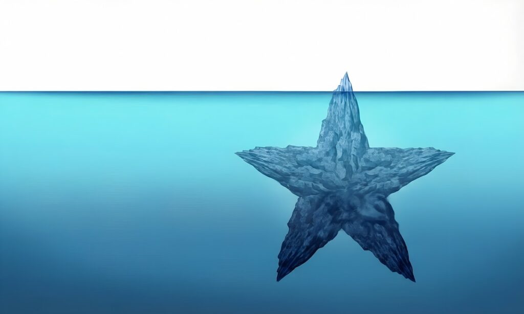 کوه یخ ستاره ای در زیر آب، نماد روان‌شناسی تخیلات جنسی پنهان و ناخودآگاه.